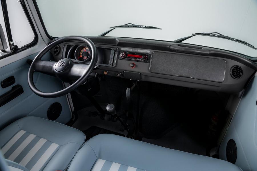  Volkswagen Kombi Last Edition 2013 года  (фото 7 из 43)